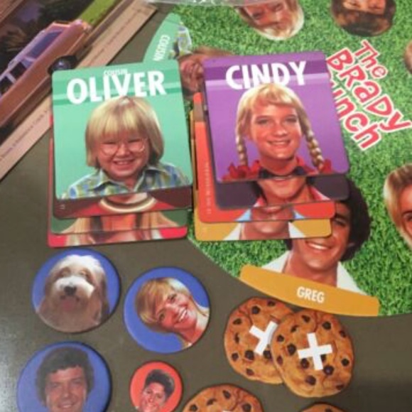The Brady Bunch Party Board Game For 3-8 Like new - Picture 2 of 8